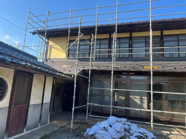 韮崎市　葺き替え工事